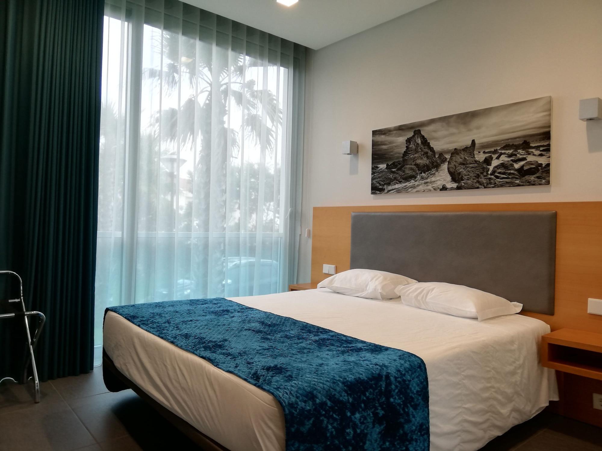 Whalesbay Hotel Apartamentos Capelas Kültér fotó